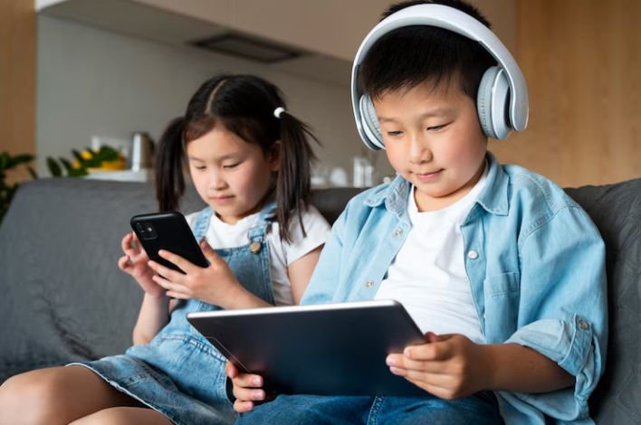Dampak Gadget pada Aktivitas Fisik Anak: Tantangan Era Digital dan Solusi Mengatasinya