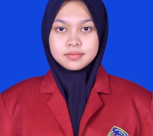 Dampak Media Sosial pada Opini Publik: Kekuatan Baru dalam Pembentukan Persepsi dan Tantangan yang Menyertainya
