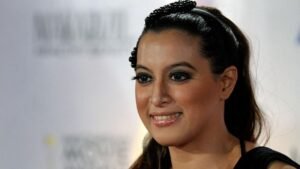 Demam Selebriti di Panggung Politik: Menakar Peluang dan Tantangan Caleg Selebriti di Pemilu 2025