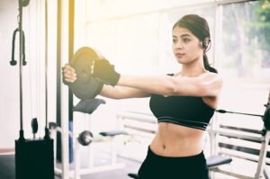 Kesalahan Umum Wanita Saat Olahraga di Gym: Menghindari Jebakan dan Mengoptimalkan Hasil