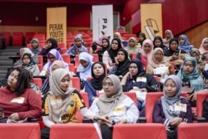 Politik Anak Muda 2025: Antara Idealism dan Pragmatisme di Tengah Disrupsi