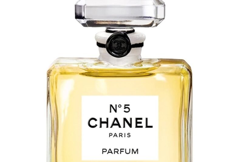 Tips Memilih Parfum yang Tahan Lama: Aroma yang Memikat Sepanjang Hari