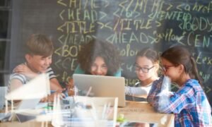 Bermain Sambil Belajar: Mengungkap Kekuatan Game dalam Pendidikan Coding