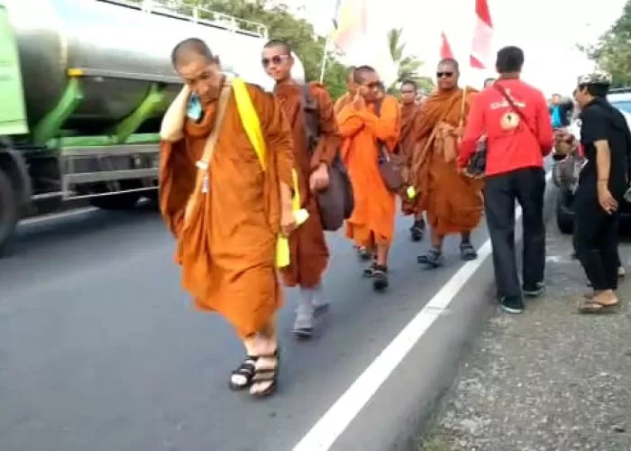 Perjalanan Spiritual: Menemukan Kedamaian dan Makna di Tempat-Tempat Suci Dunia