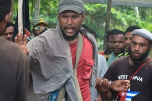 Tentu, mari kita bahas "Politik Simulasi 2025" dalam sebuah artikel yang informatif dan mendalam.